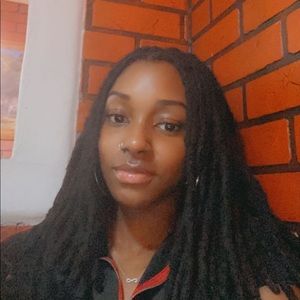 Meet your Posher, Virginia